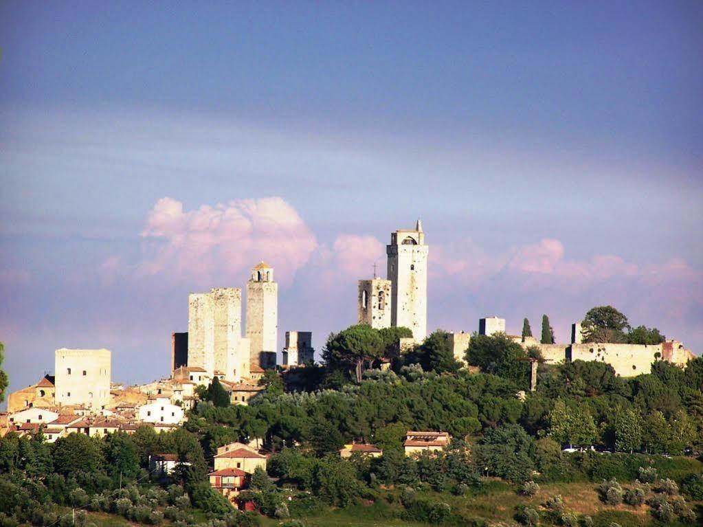 Poggetto Di Montese Apartment Сан Джиминяно Екстериор снимка